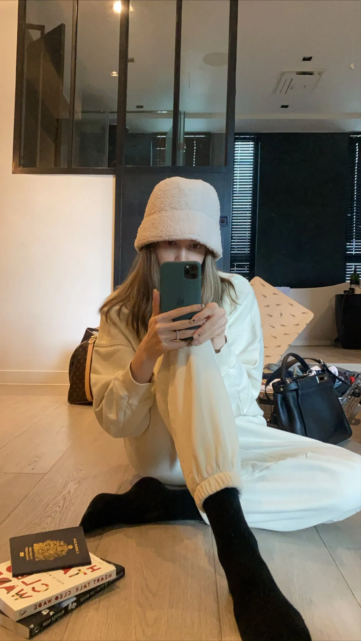 Loose-fit White Joggers